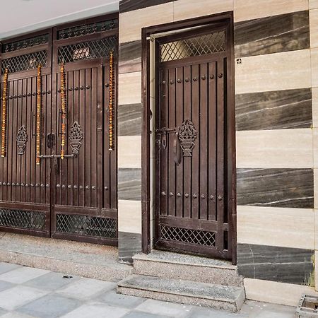 Super Hotel O Hotel Gold Star New Delhi Exterior photo